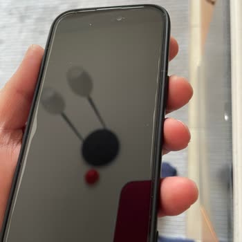 Hatalı Ekran Koruyucu Ve İlgisiz Mağaza