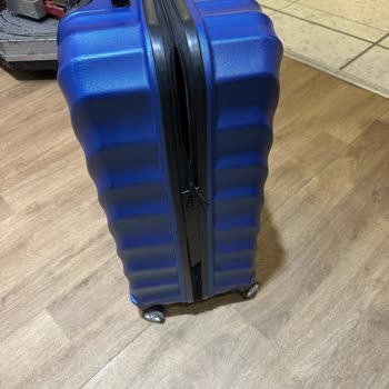 Seyahat Esnasında Myvalice Valiz Hayal Kırıklığına Uğrattı