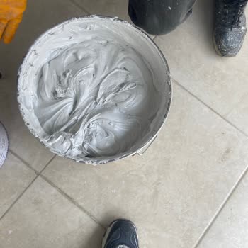 Hızla Donan Zemin Boyası Ve Yetersiz Teknik Destek