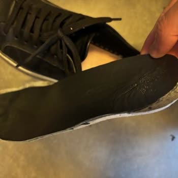 Ayakkabı Kalitesizliği Ve Müşteri Hizmetleri Sorunu