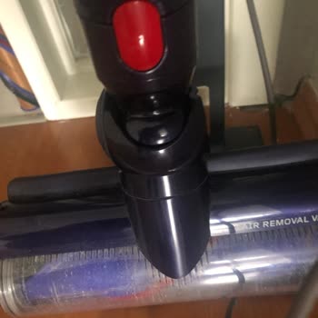 My Dyson Gen5detect Carpet Head Cover Fell Off Twice