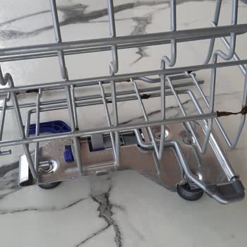 LG Bulaşık Makinesi Sepeti Paslanma Sorunu