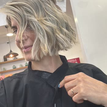 Hayal Kırıklığı Yaratan Kuaför Deneyimi: Beklentilerin Altında Kalan Sonuç Ve Yüksek Fiyat