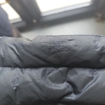 Sezon Sonu İndirimiyle Aldığım Mont Hızla Deforme Oldu