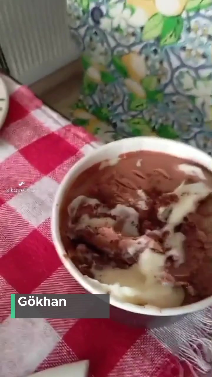 Boston Drink & Dessert Reklamıyla Ürünleri Birbirini Tutmayan Firma videonun kapak resmi