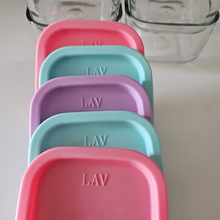 Lav Saklama Kapaklarındaki Kimyasal Koku Sorunu