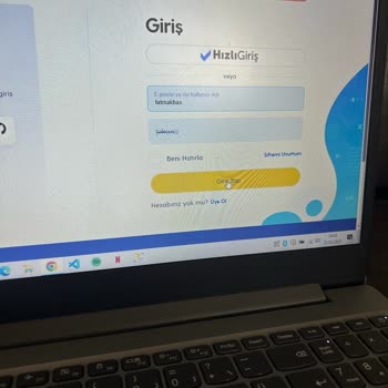 Sürekli Kod Hatası Ve Giriş Sorunu