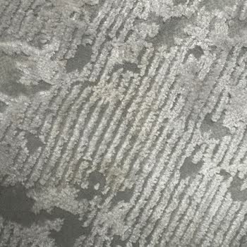 Halı Yıkamada Hayal Kırıklığı: Leke Ve İletişim Sorunu