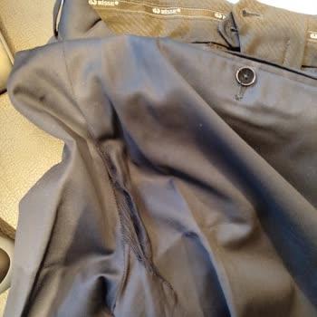 Kaliteli Denilen Takım Elbisenin Hayal Kırıklığı