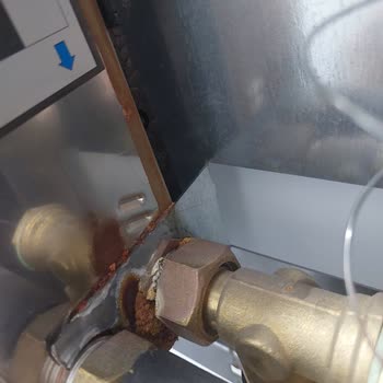 Aquamet Firma Yetkilileri, Yardımcı Olmak Yerine Malzeme Satmanın Peşinde!