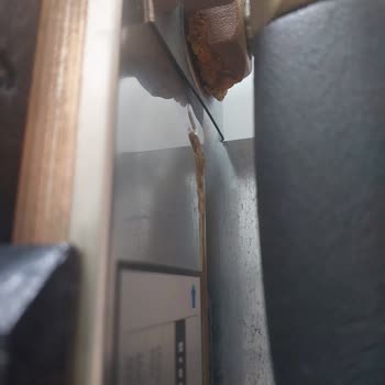 Aquamet Firma Yetkilileri, Yardımcı Olmak Yerine Malzeme Satmanın Peşinde!