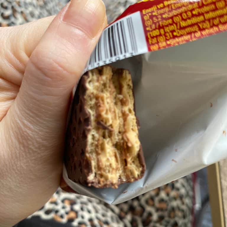 Bayat Gofretler: Zincir Marketlerin Umursamazlığı