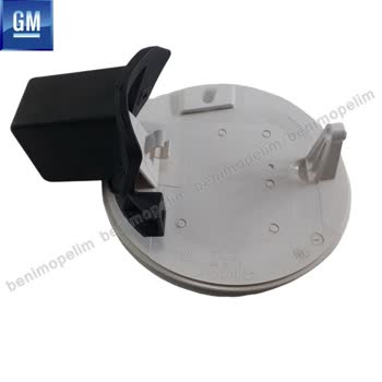 Opet Benzin İstasyonunda Kırılan Depo Kapağı İçin Çözüm Bulunamıyor!