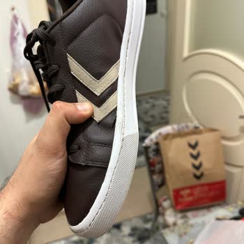Hummel Ayakkabı 1 Ayda Açıldı Şaşkınlık Ve Hayal Kırıklığı