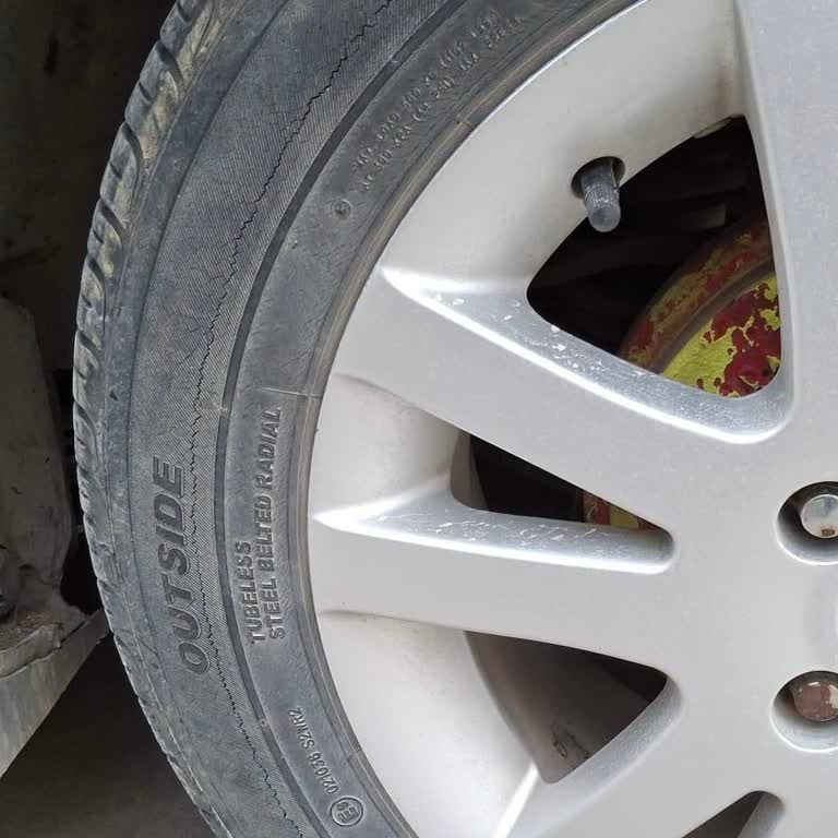 Petlas Lastiklerinin Çatlama Sorunu