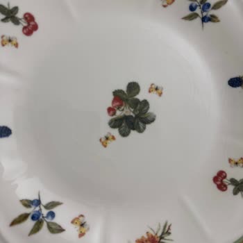 Evkur Ve Jumbo'dan Aldığım Yemek Takımındaki Çatlaklar İçin Çözüm Bulamıyorum