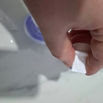 Lansinoh Göğüs Pompası: Zayıf Çekim Ve Kalitesiz Malzeme Sorunu