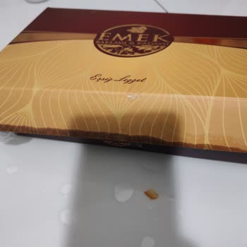 Fıstıklı Baklava Yerine Bezelye Şoku!