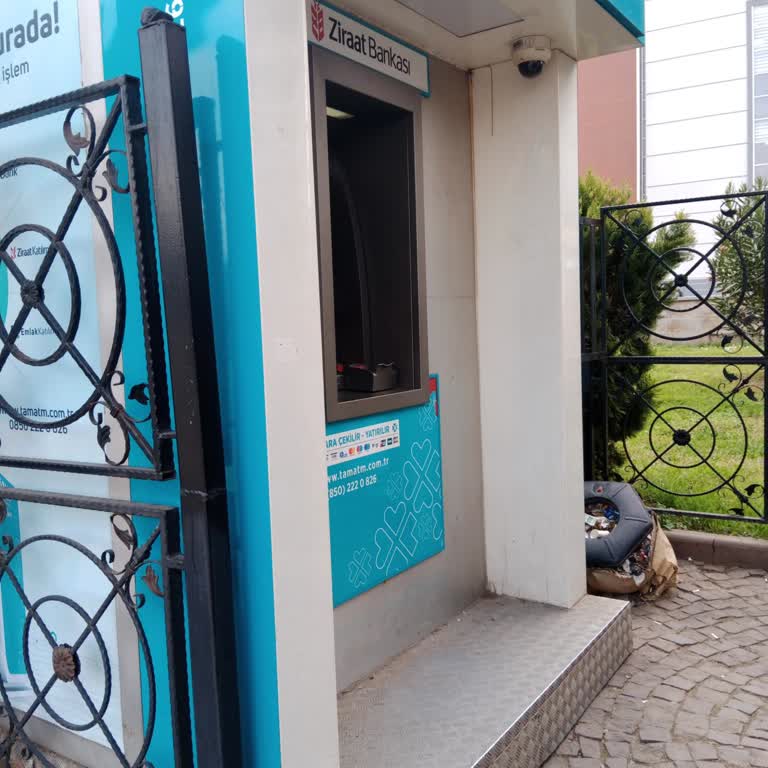 ATM'de Yutulan Para Ve Çözülemeyen Sorun