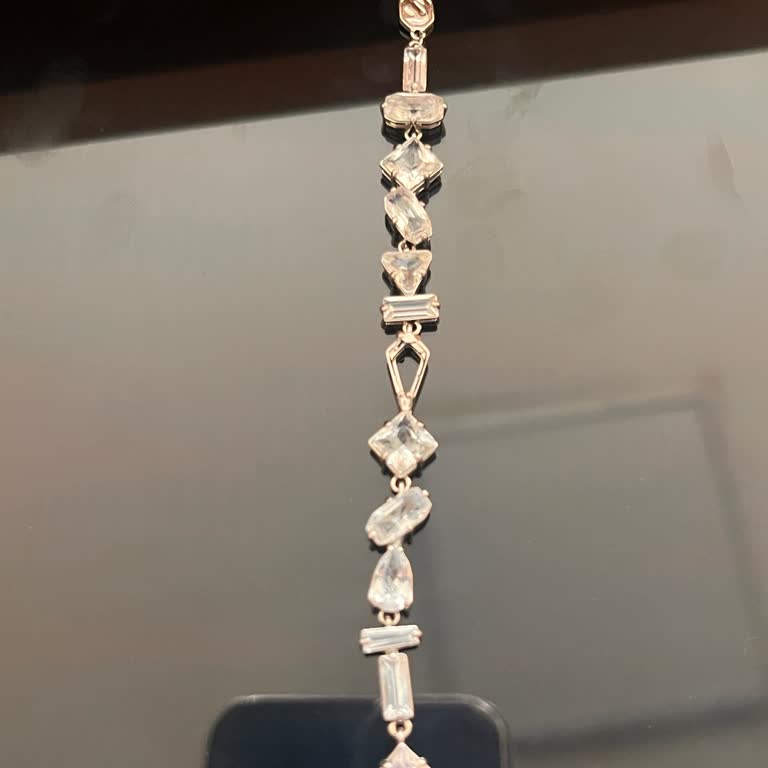 Üç Ayda Taşı Düşen Bileklik: Garanti Kapsamı Ve Müşteri Hizmetleri Sorunu