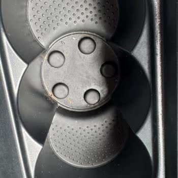 Skoda Servisinde Hayal Kırıklığı: Araç Teslimatı Ve Temizlik Sorunları