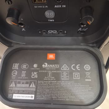 Partybox Ürünümün Alt Kısmındaki Parça Çıktı, Yardım Alamıyorum