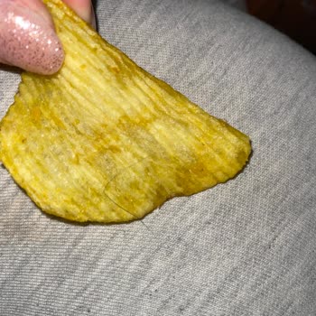 Cips Paketinden Çıkan Şok Edici Kıl