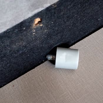 Kalitesiz Tasarım Ve Yetersiz Müşteri Hizmeti: Plastik Ayak Sorunu