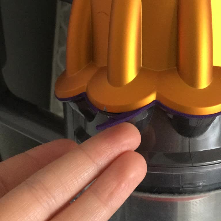 Dyson Süpürge Tamiri Çilesi: Güç Kesintisi Ve Yetersiz Müşteri Hizmetleri