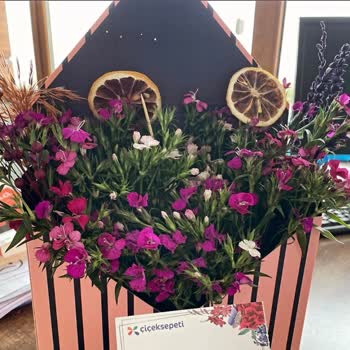 Çiçek Sepeti'nde Hayal Kırıklığı: Eksik Ve Solgun Çiçekler