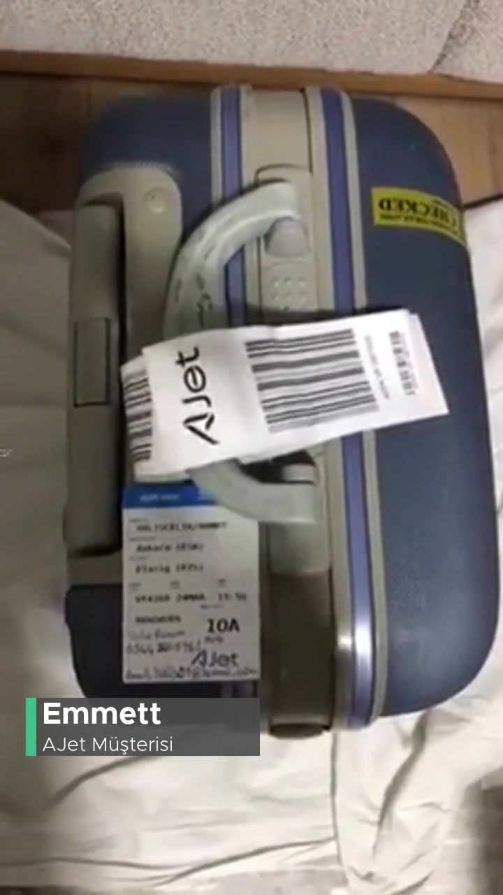 Ajet Valiz Hasarı ; Kulpu Kopmuş Ve Yok, Sol Alttan Yukarıya Ciddi Kırık! videonun kapak resmi