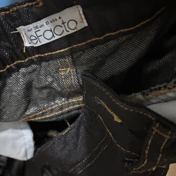 DeFacto Pantolonun Boya Sorunu Ve Müşteri Memnuniyetsizliği