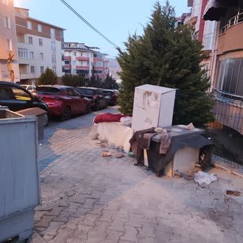 Su Patlağı Ve Sokak Kirliliği Çilesi