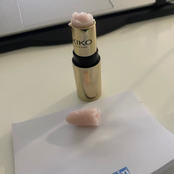 Kiko Milano Rujlarının Dayanıklılığı Hayal Kırıklığı Yaratıyor