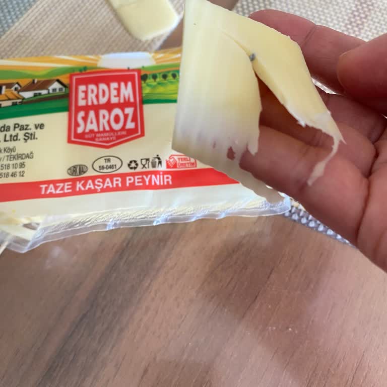 Saroz Kaşar Peynirinden Çıkan Yabancı Madde!