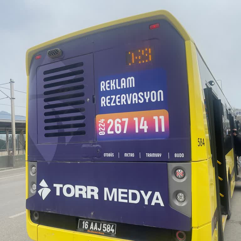 Otobüs Şoförünün Yolcuya Saygısız Tavırları