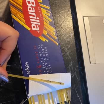 Barilla Makarnada Beklenmedik Siyah Bulaş