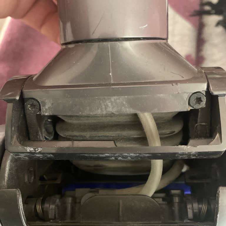 Dyson Süpürgemin Kırık Parçası İçin Fatura Krizi