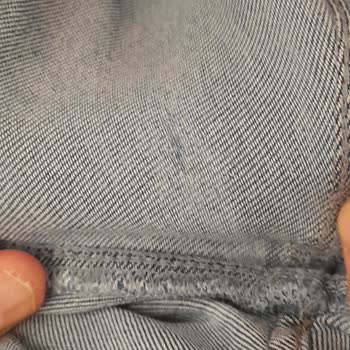 Kısa Sürede Deforme Olan Kot Pantolon