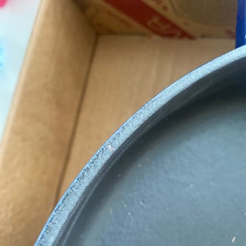 I Received Rusty Lava Pots and Pans from Amazon and Got No Real Support