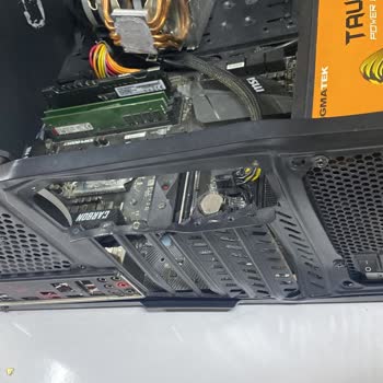 Kargomun Hasarlı Teslimatı Ve İlgisiz Çalışanlar