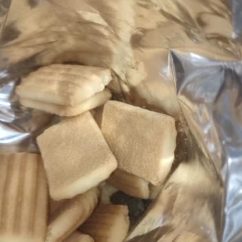 Ülker Bebek Bisküvisi Paketinden Çıkan Şok Edici Cisim!