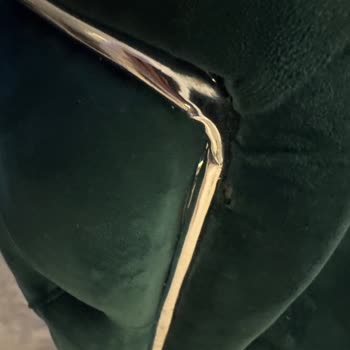 Probleme mit Sofa von Azra Home Living Lieferung nach Holland