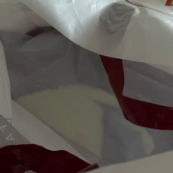 Güllaçta Süt Dökülmesi Ve Özensiz Paketleme Şoku