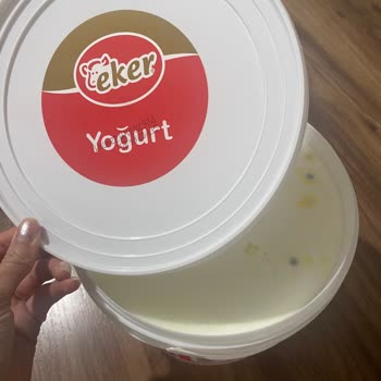 Küflü Yoğurt Şoku: Güven Sarsan Deneyim