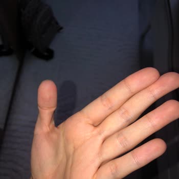 Çocuk Kitaplarında Tehlikeli Kağıt Kesikleri