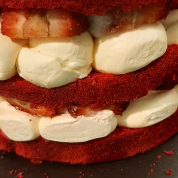 Verda Pastaneleri Bayat Pasta ve Küflenme Sorunu