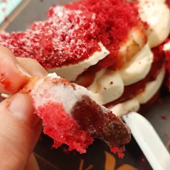 Verda Pastaneleri Bayat Pasta ve Küflenme Sorunu