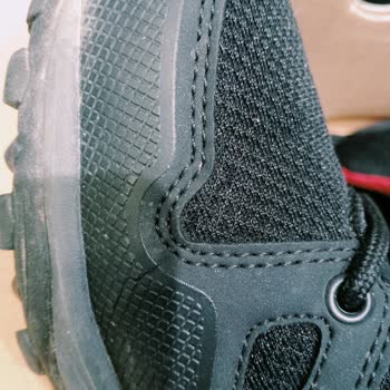 Kışa Dayanıklı Olmayan Ayakkabı Ve Yetersiz Müşteri Hizmeti