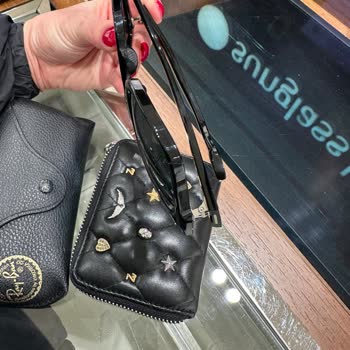 Kırılan Gözlük İçin Yetersiz Çözüm Ve Müşteri Memnuniyetsizliği